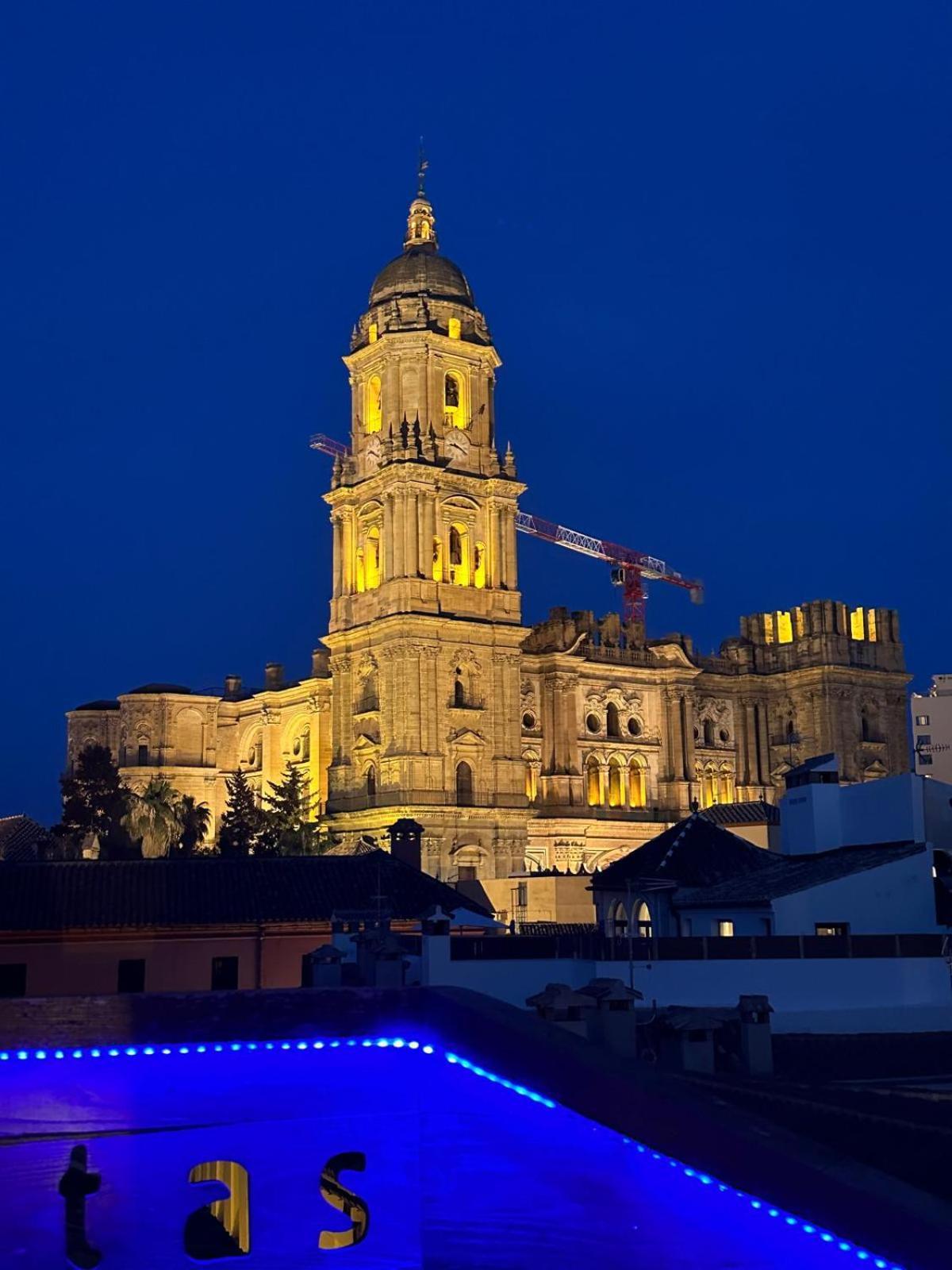 Old Town, City Center Apartment Premium With Parking มาลากา ภายนอก รูปภาพ